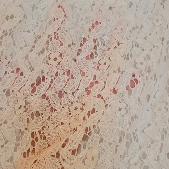 Lacy Tee - Picture 3 of 3